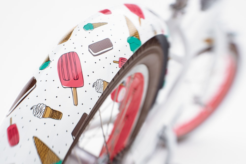 Watch Kids' Bike Electra Soft Serve 16"