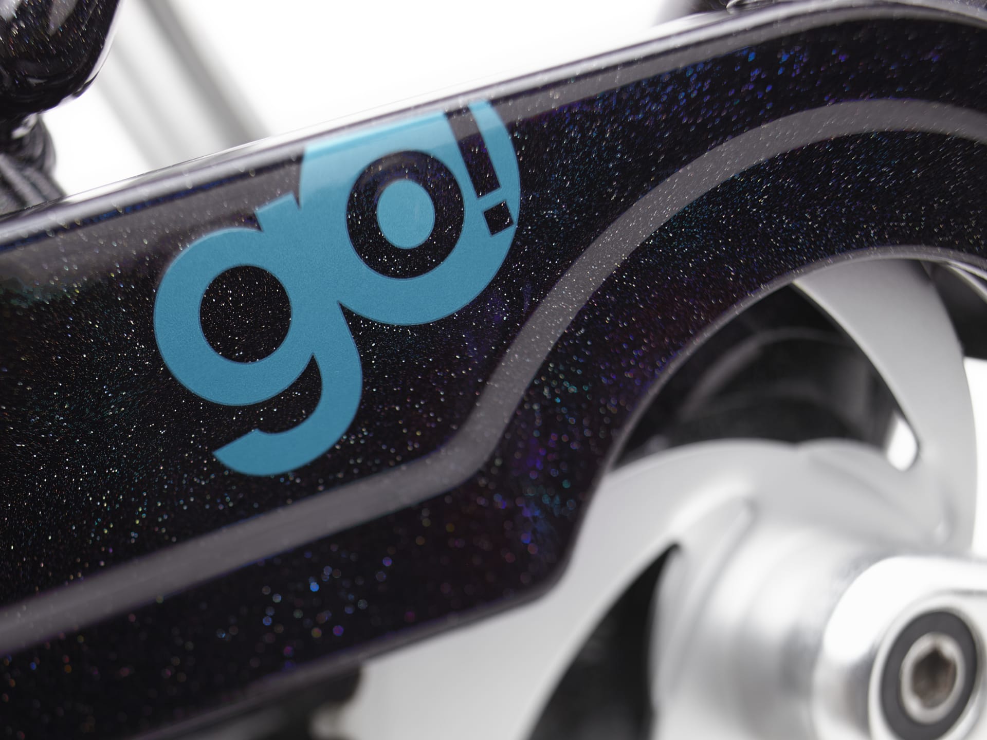Watch E-bike Electra Cruiser GO! Step Thru Galactic Black