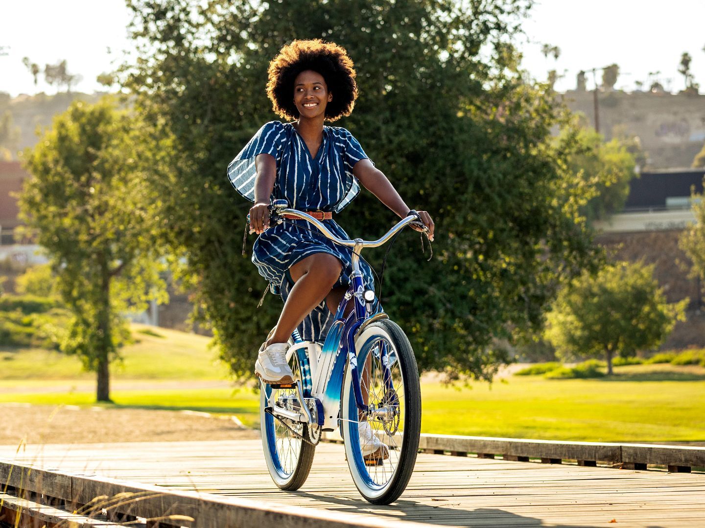 Watch E-bike Electra Cruiser GO! Step Thru Shibori